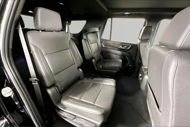 Used 2023 Black Chevrolet Z71 image 23