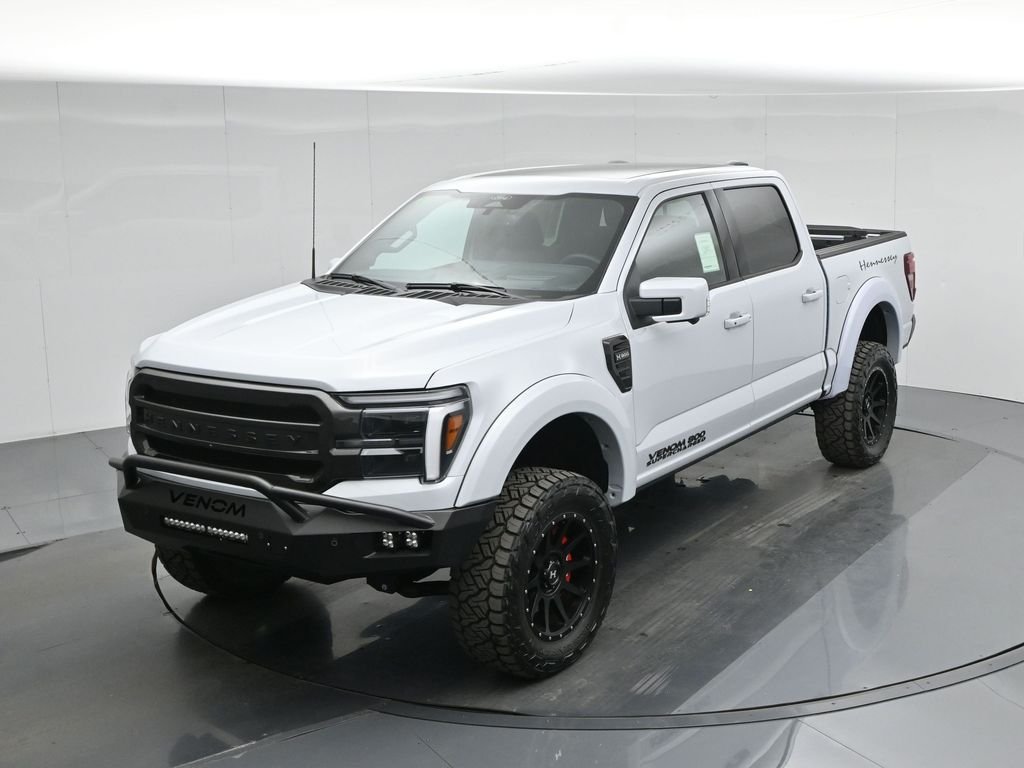 New 2025 Space White Metallic Ford Lariat image 39