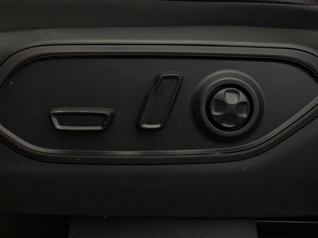 New 2026 Black Jeep Limited Reserve - - 4x4 - Panoramic Sunroof - Leather Seats - Adaptive Cruise Control & More! image 14