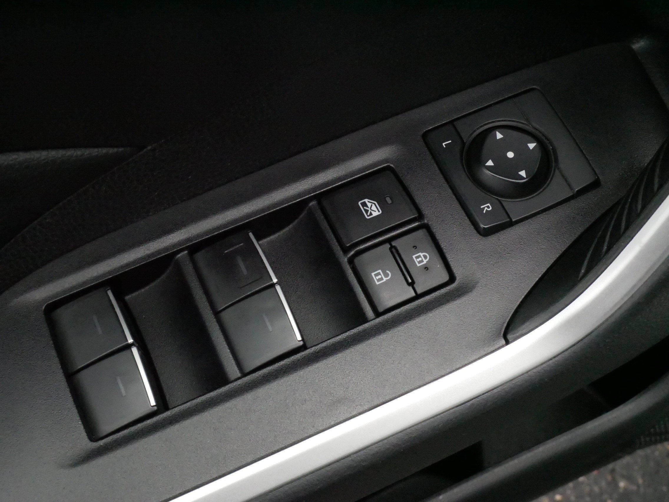 Used 2024 Ice Cap Toyota XLE image 19