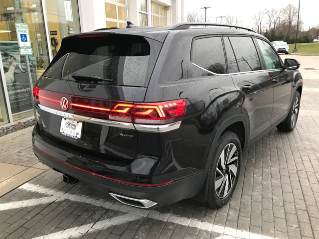 2026 Volkswagen Atlas SE w/Tech - Photo 8