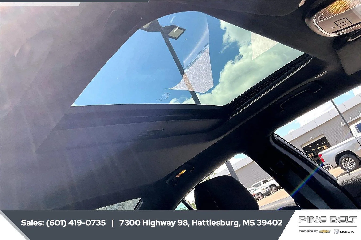 Used 2023 White Dodge R/T image 16
