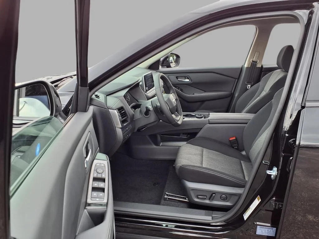 2026 Nissan Rogue SV - Photo 20