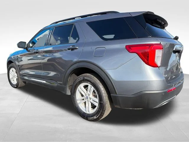 Used 2024 Gray Ford XLT image 3