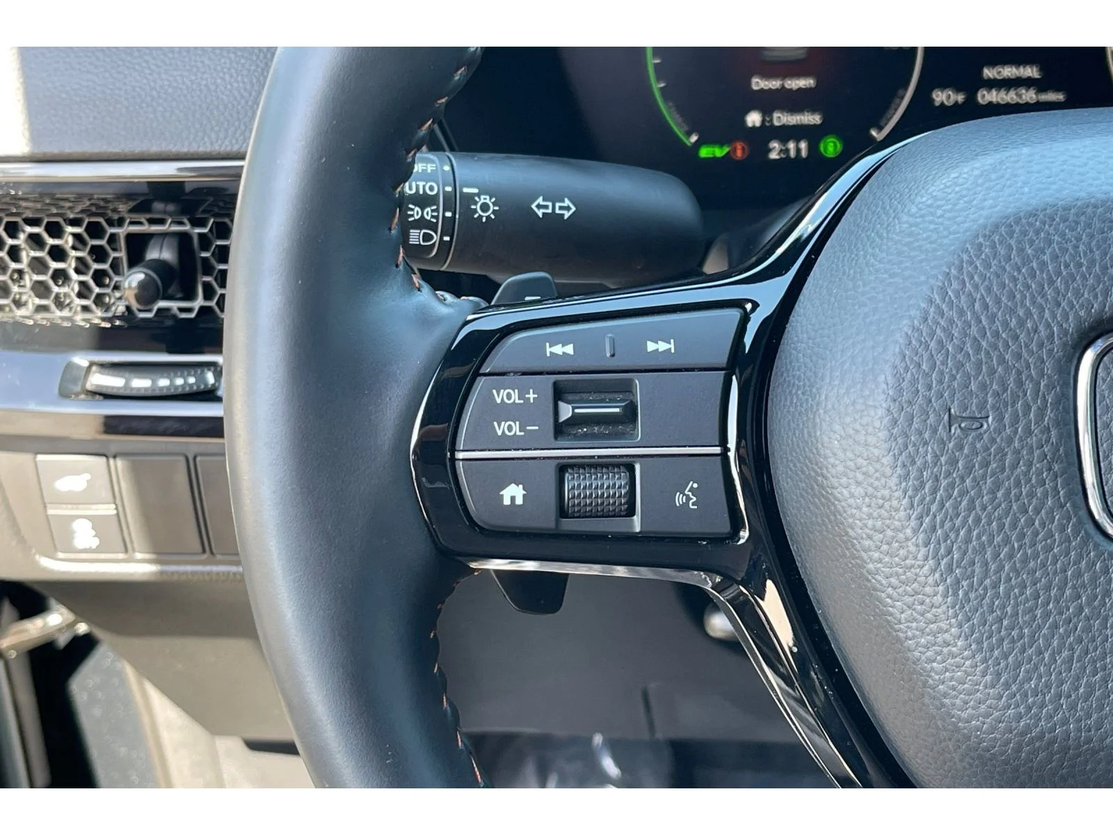 Used 2024 Meteorite Gray Metallic Honda Sport Touring image 35
