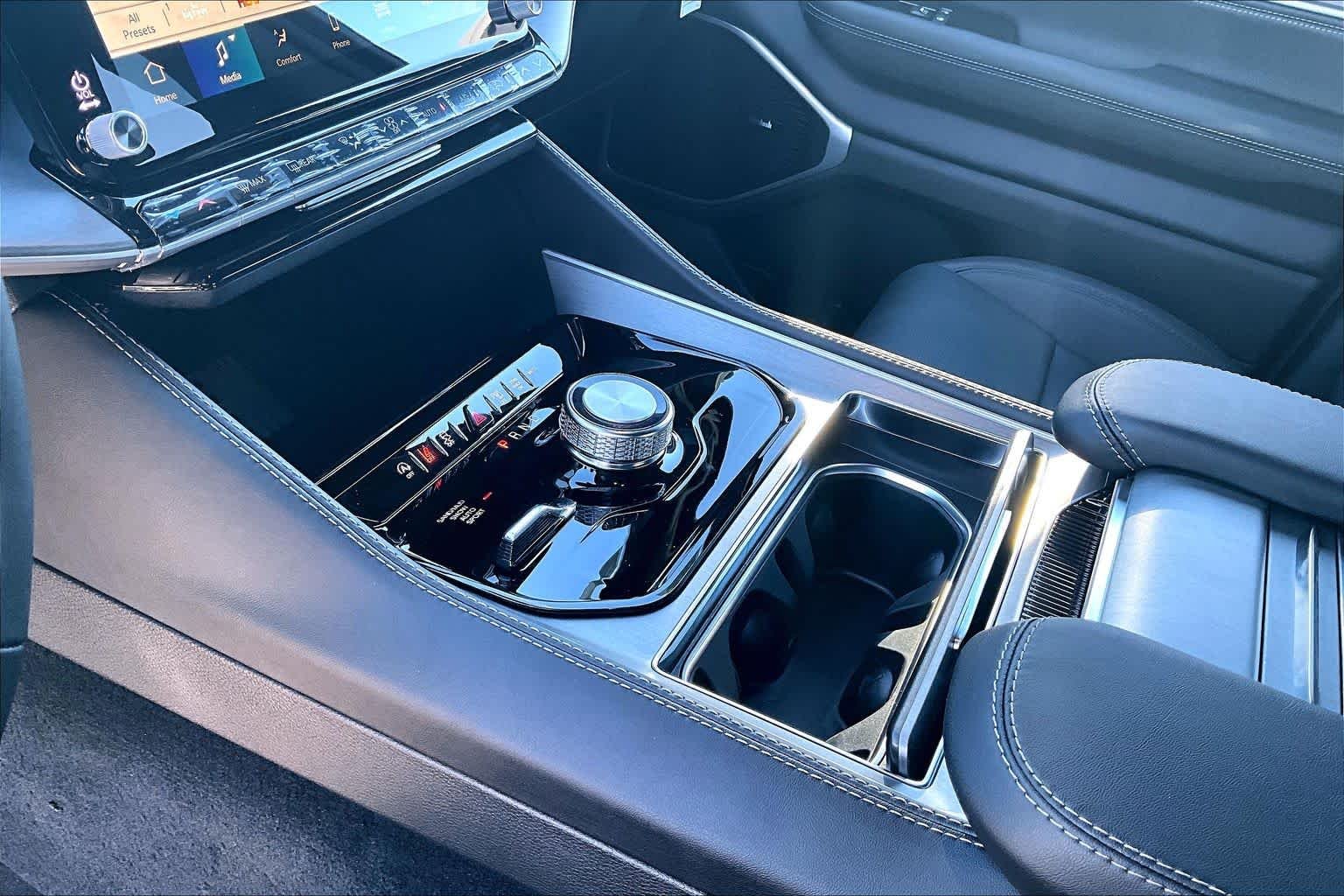 2026 Jeep Grand Wagoneer L Limited Altitude - Photo 8