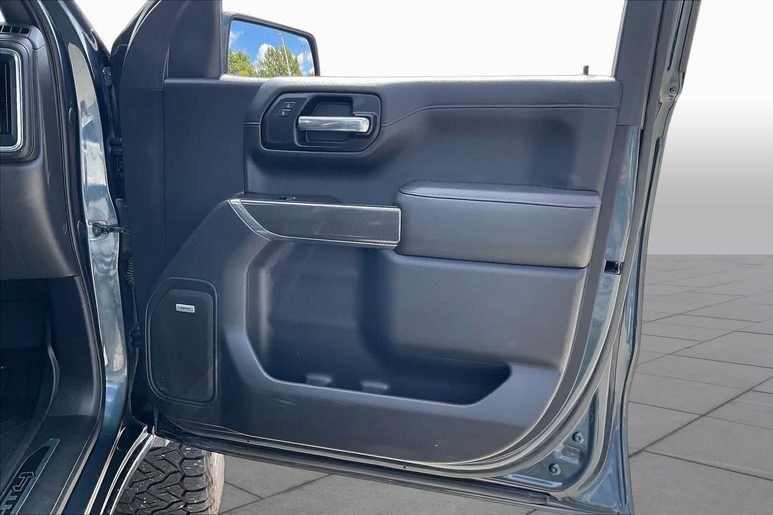 Used 2019 Dark Sky Metallic GMC AT4 image 22