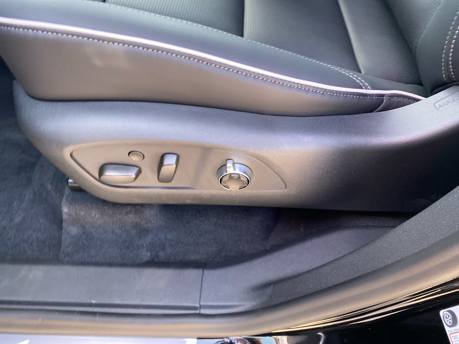 2026 Buick Enclave Avenir - Photo 11