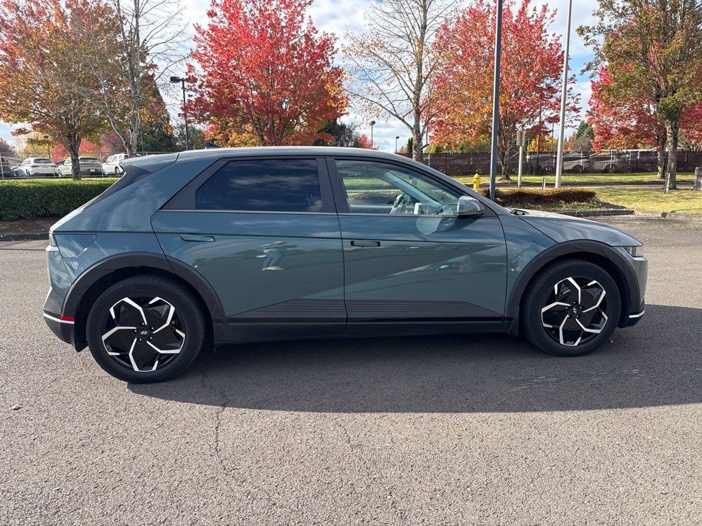 Used 2023 Digital Teal Hyundai SEL image 8