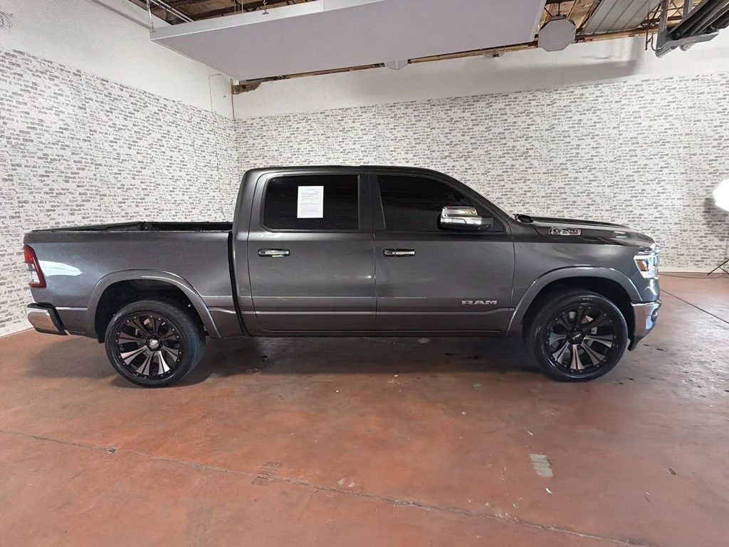 Used 2022 Granite Crystal Metallic Clearcoat Ram Laramie image 8