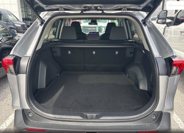 Used 2023 Silver Toyota XLE image 8