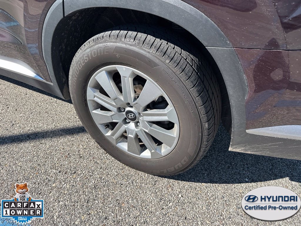 Certified Used 2025 Red Hyundai SEL image 3