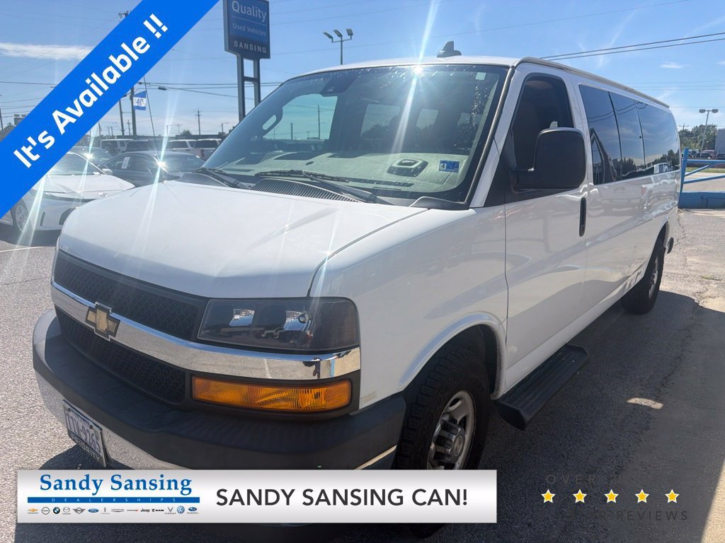 Used 2020 SUMMIT WHITE Chevrolet LT image 1