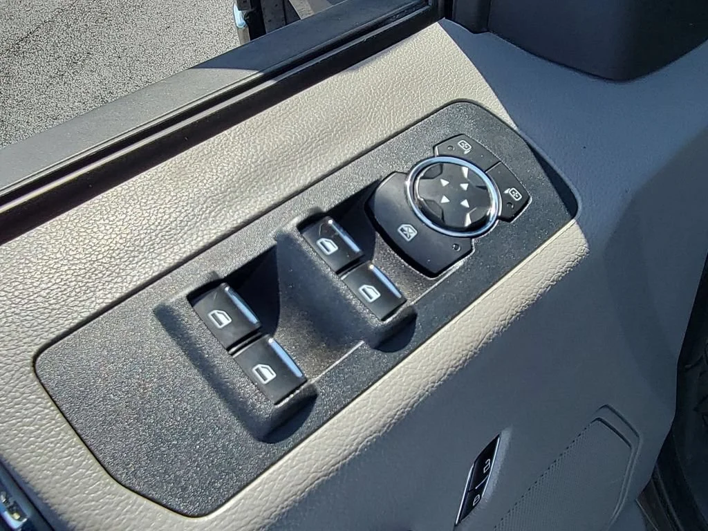 Used 2020 Gray Ford XLT image 22