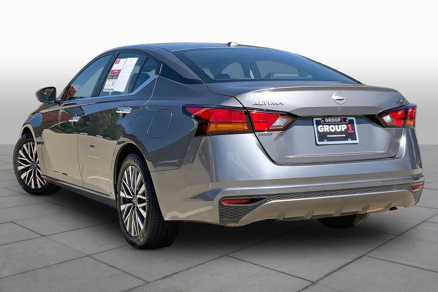 Used 2024 Gun Metallic Nissan 2.5 SV image 12