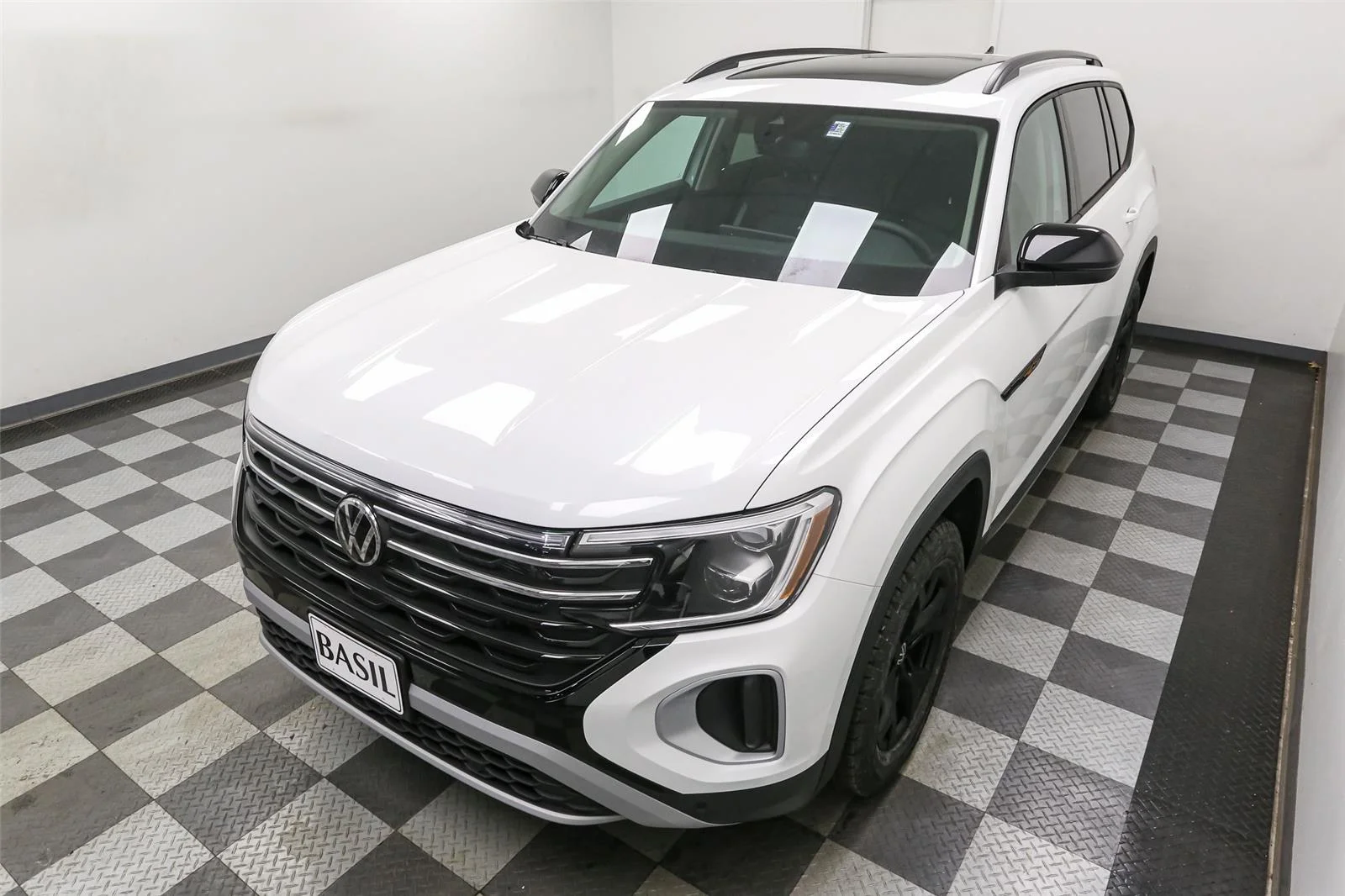 New 2026 Opal White Pearl Volkswagen 2.0T Peak Edition image 6