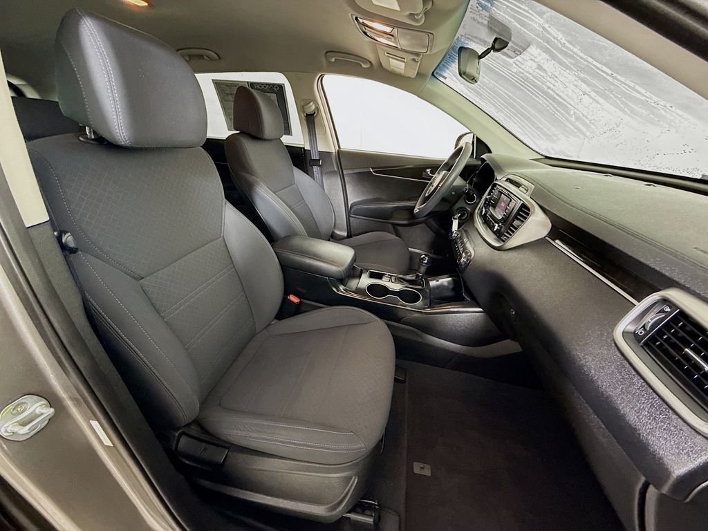 Used 2017 Titanium Silver Kia LX image 26