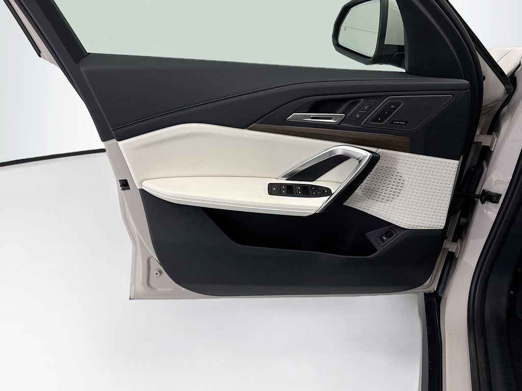 New 2026 Gray Metallic BMW xDrive28i image 23