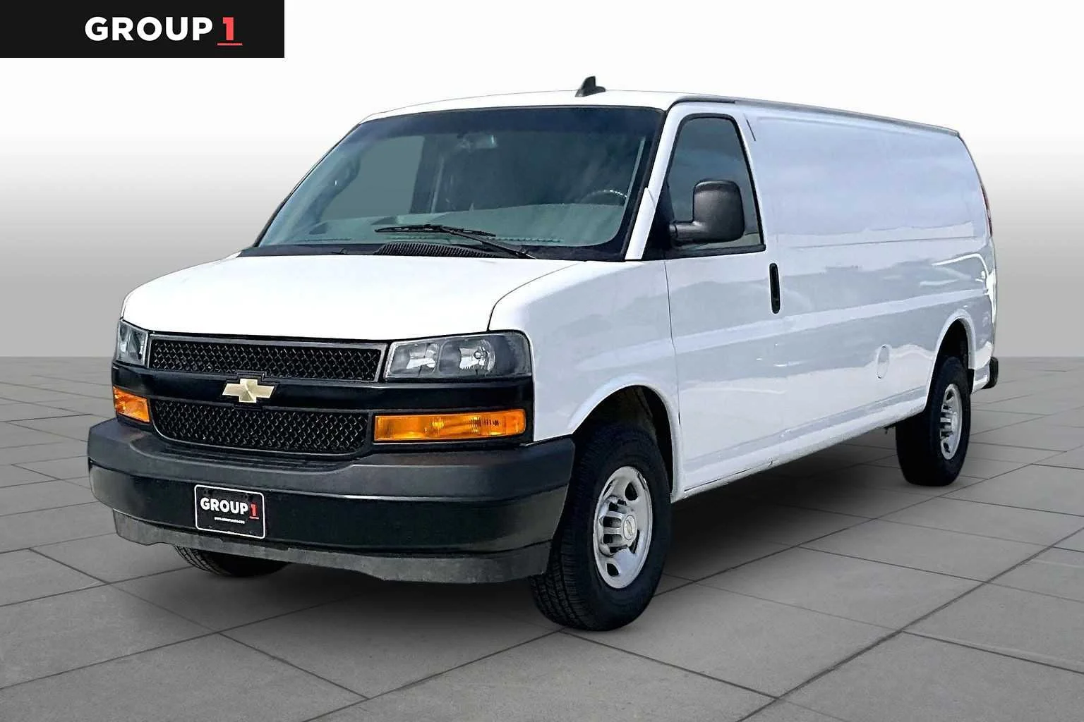 2023 Chevrolet Express 2500 Extended Work Van HD's photo