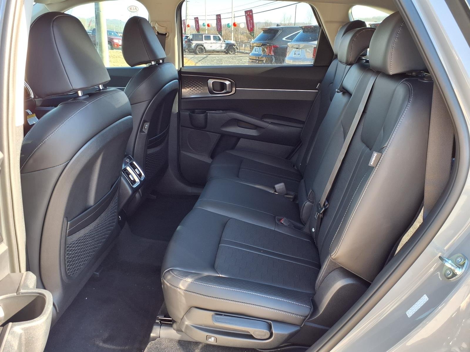 New 2026 Wolf Gray Kia S image 4
