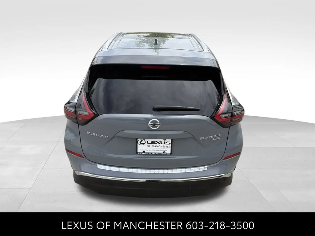 Used 2021 Gray Nissan Platinum image 4