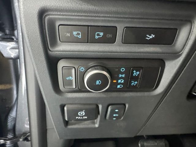 Used 2023 Gray Ford Lariat image 17