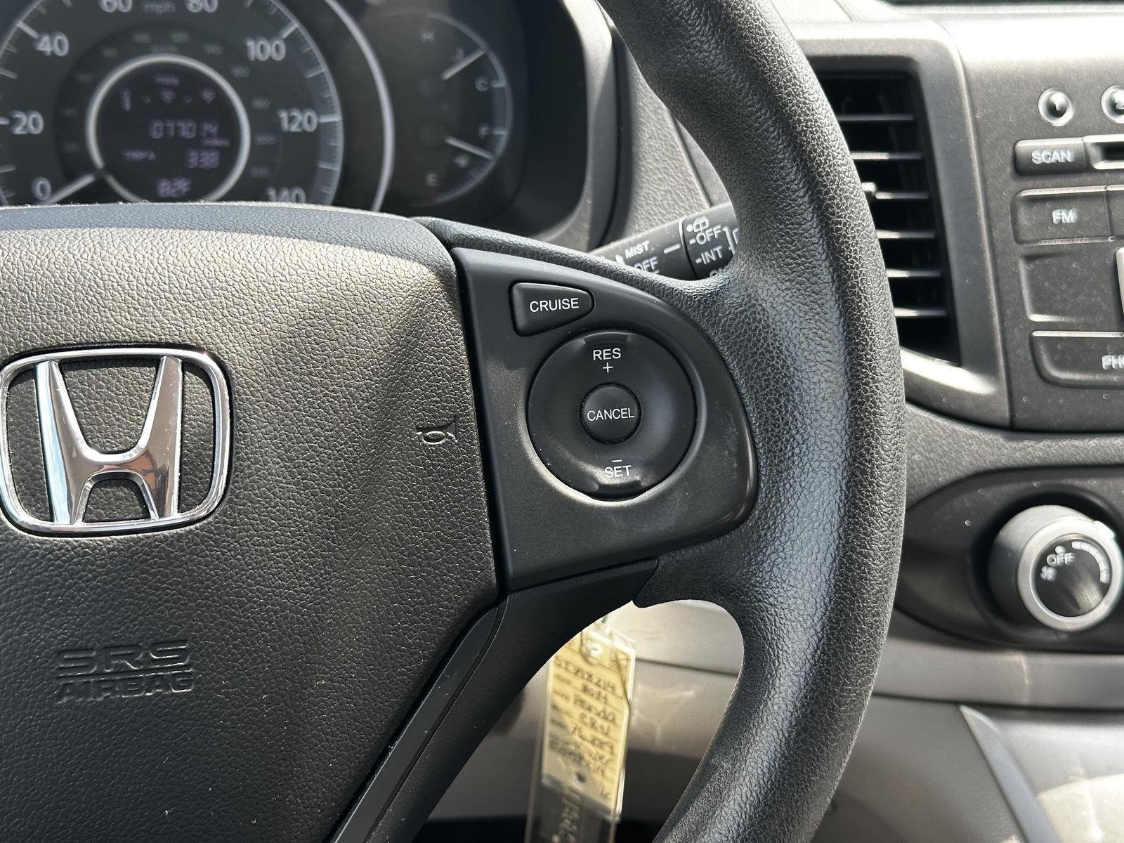 Used 2014 Alabaster Silver Metallic Honda LX image 11
