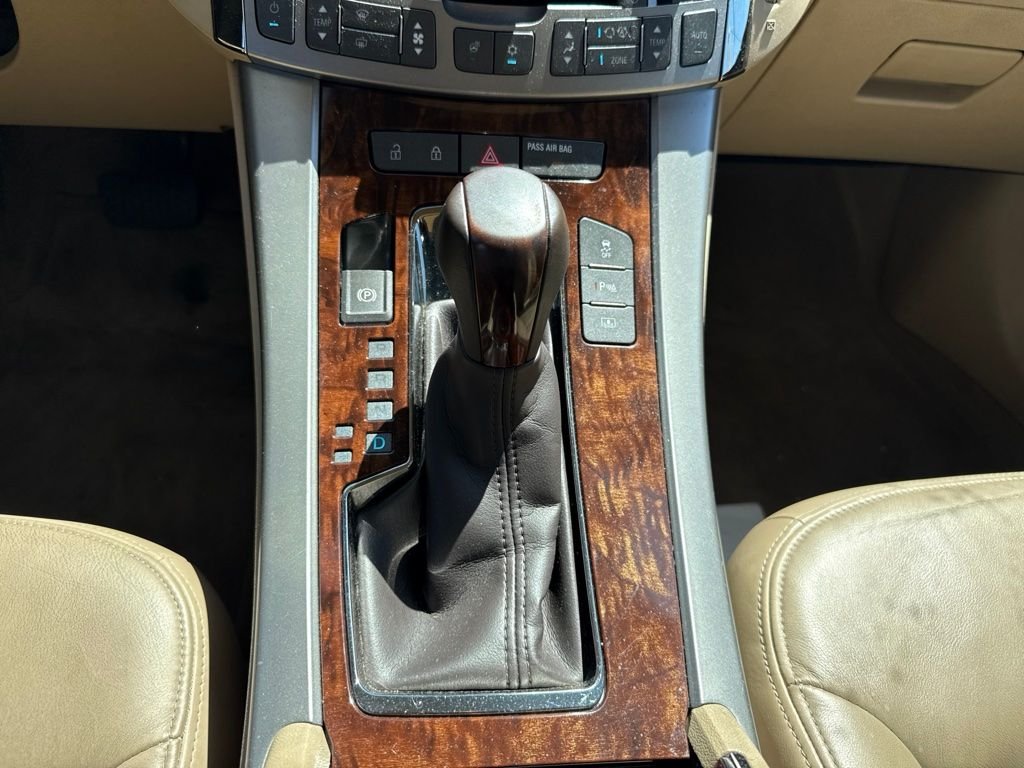 Used 2010 Gold Buick CXL image 17