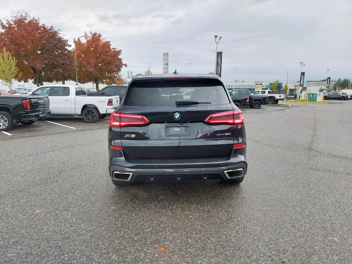 Used 2019 Black BMW xDrive50i Sports Activity Vehicle image 7