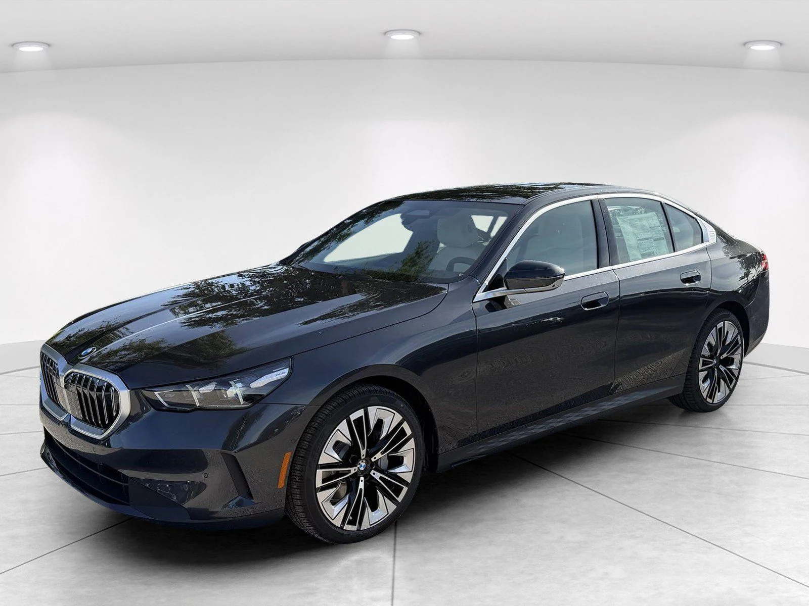 New 2027 Dark Graphite Metallic BMW 530i image 8