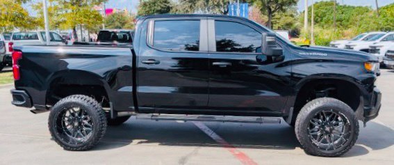 Used 2021 BLACK Chevrolet Custom image 2