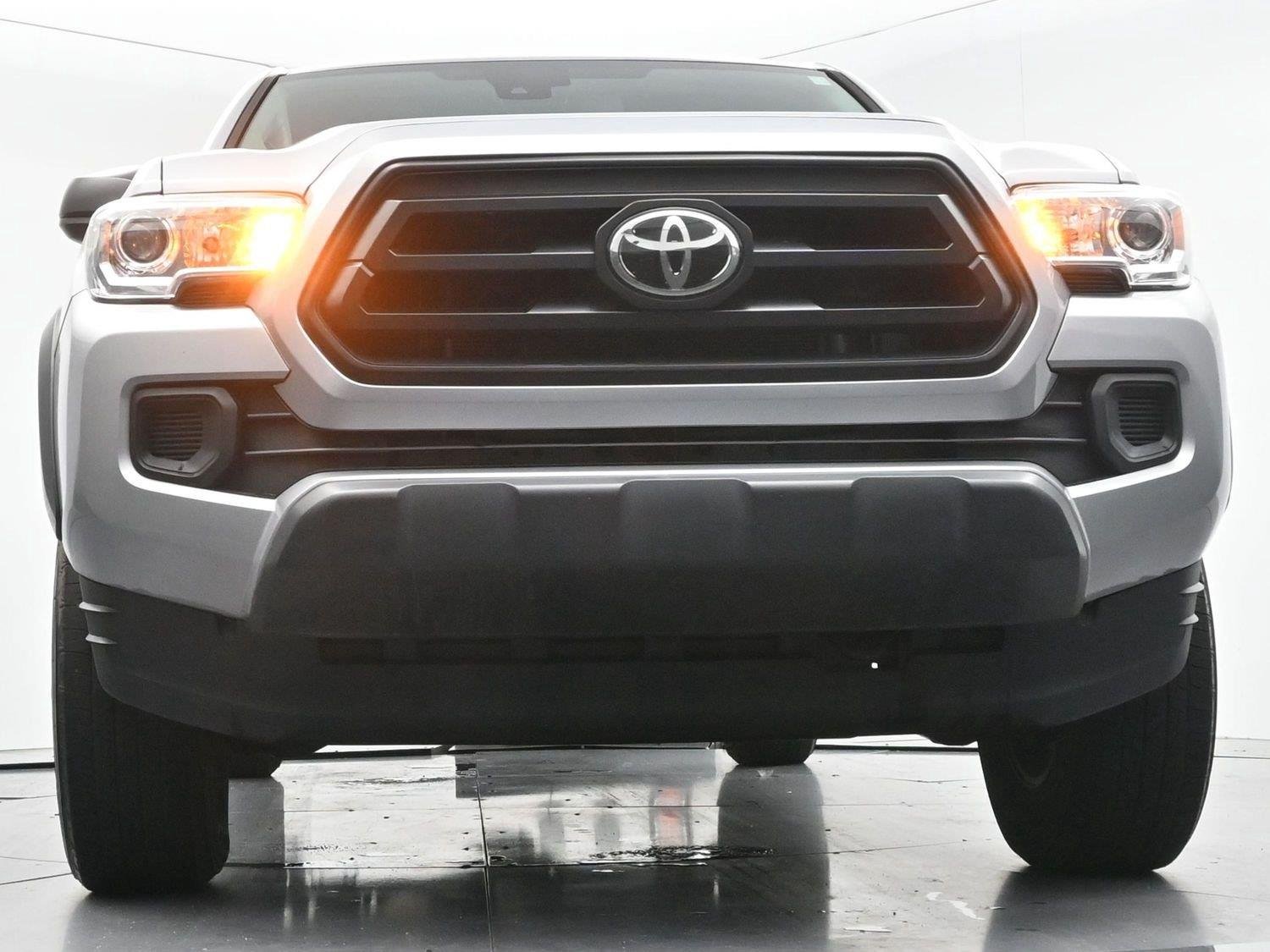 Used 2021 Silver Sky Metallic Toyota SR image 42
