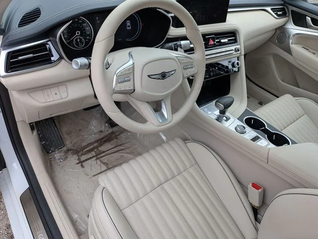 Used 2026 White Genesis 2.5T Prestige image 10