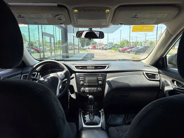 Used 2016 White Nissan S image 12
