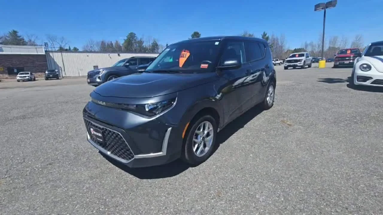 Used 2025 Gray Kia LX image 4