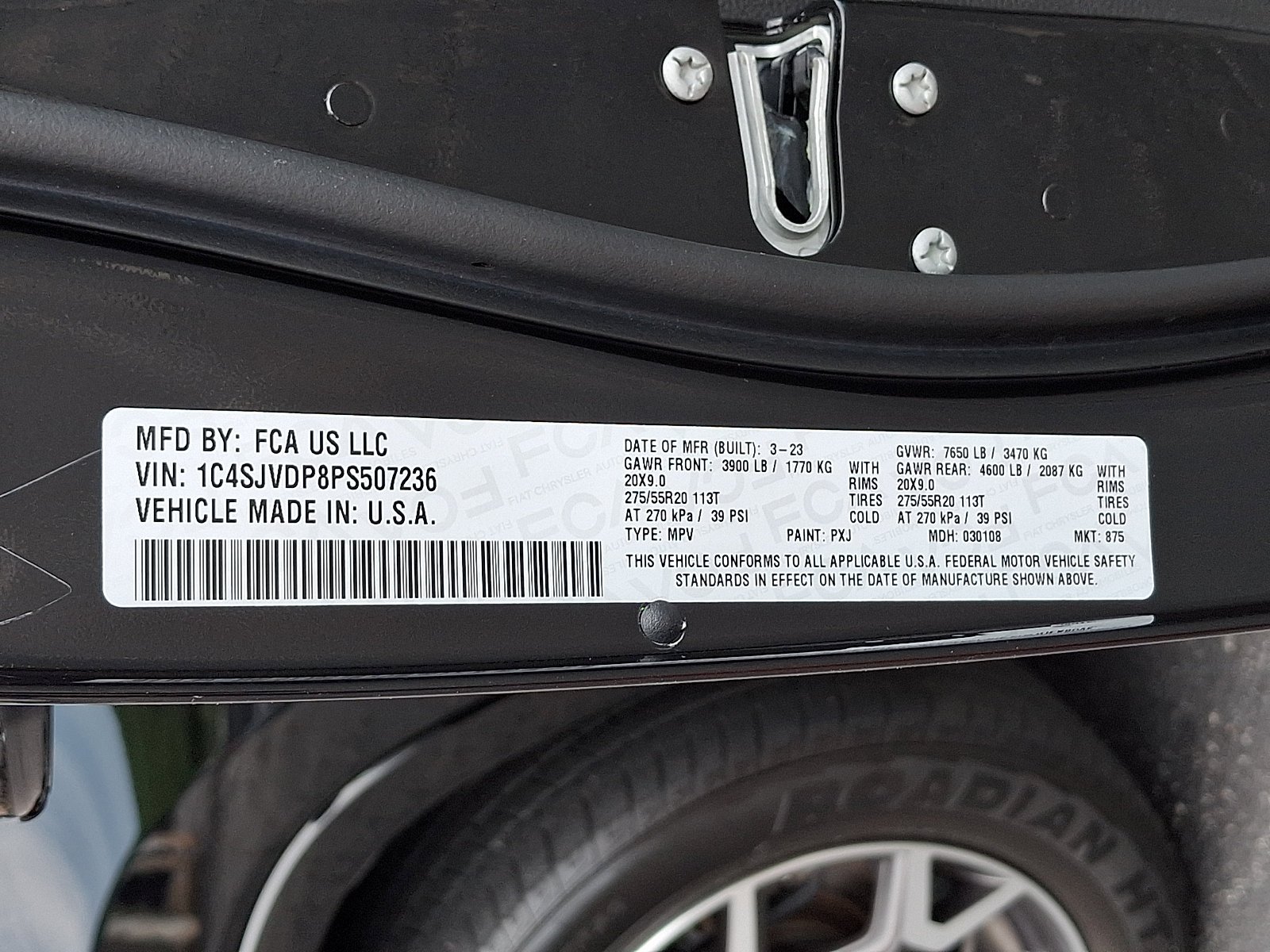 Certified Used 2023 Diamond Black Crystal Pearlcoat Jeep Series III image 28