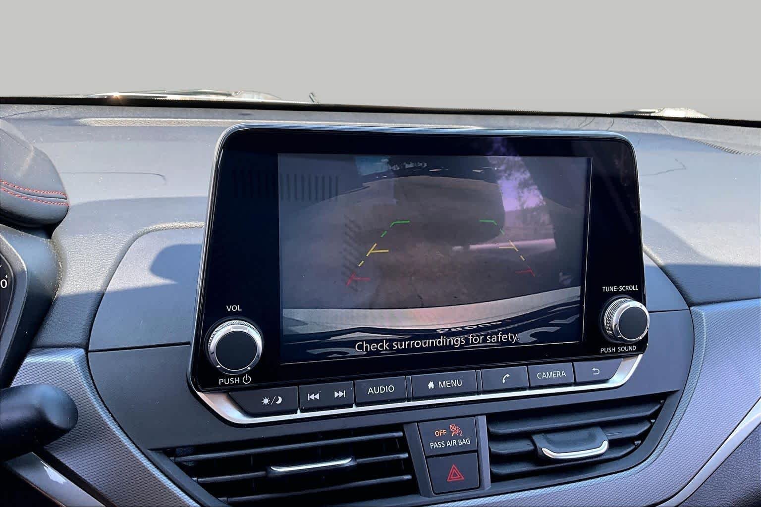 Used 2024 Pearl White Tricoat Nissan 2.5 SR image 26