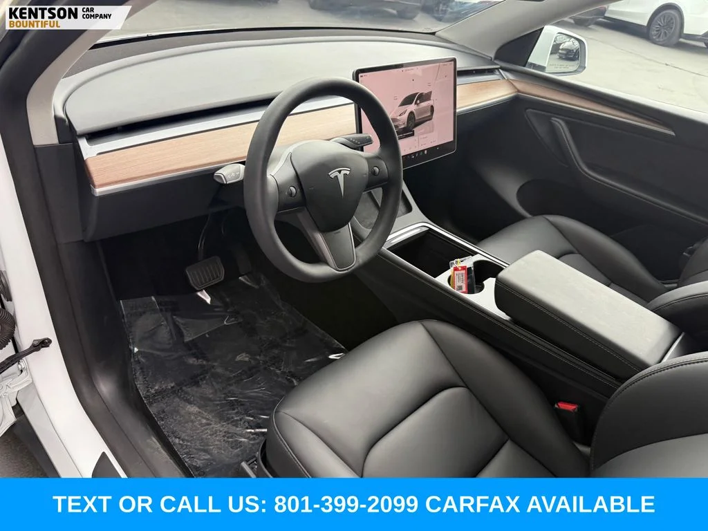 Used 2024 White Tesla Long Range image 29