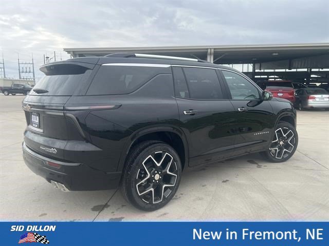 New 2026 Mosaic Black Metallic Chevrolet High Country image 2