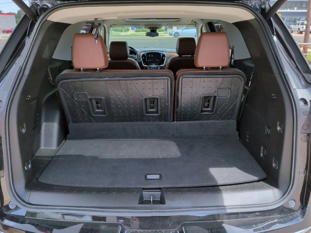 Used 2021 Black Chevrolet High Country image 45