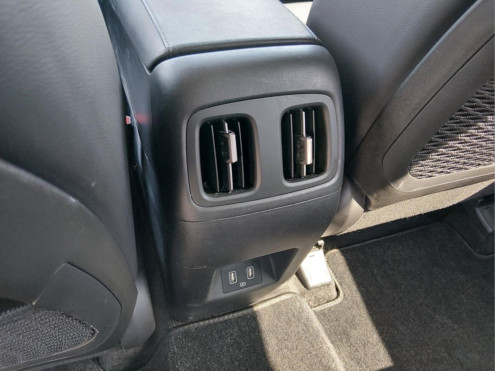 Used 2022 Quartz White Hyundai Limited image 18