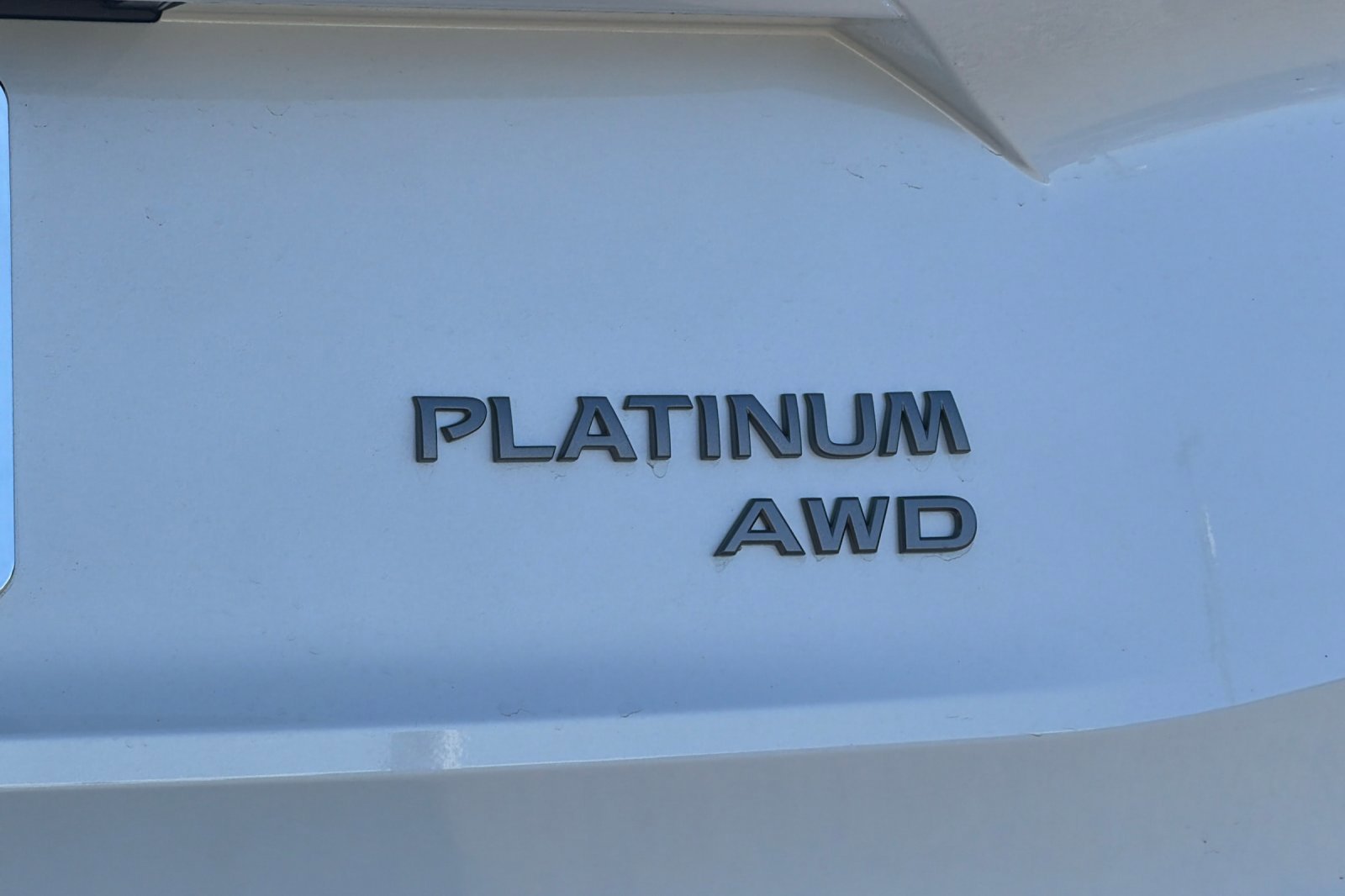 New 2026 Everest White Pearl/Super Black Nissan Platinum image 23