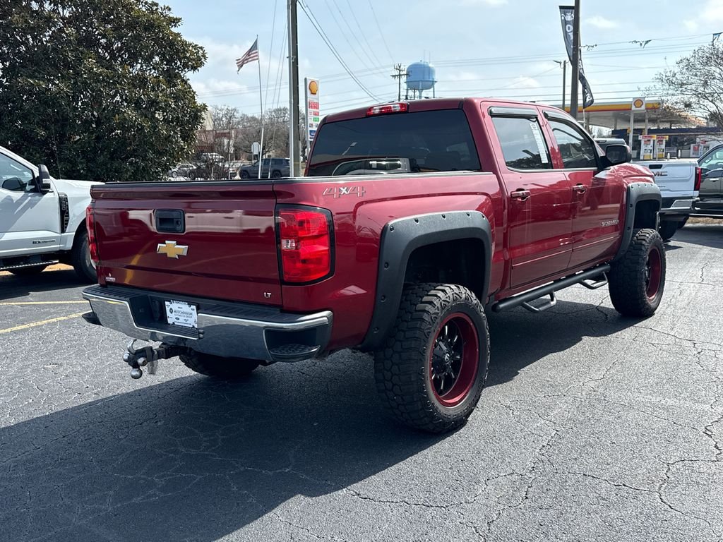 Used 2018 Red Chevrolet LT image 7