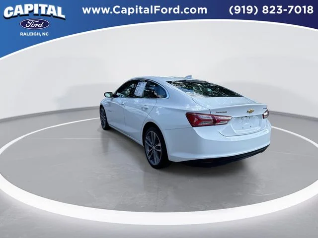 Used 2022 White Chevrolet LT image 6