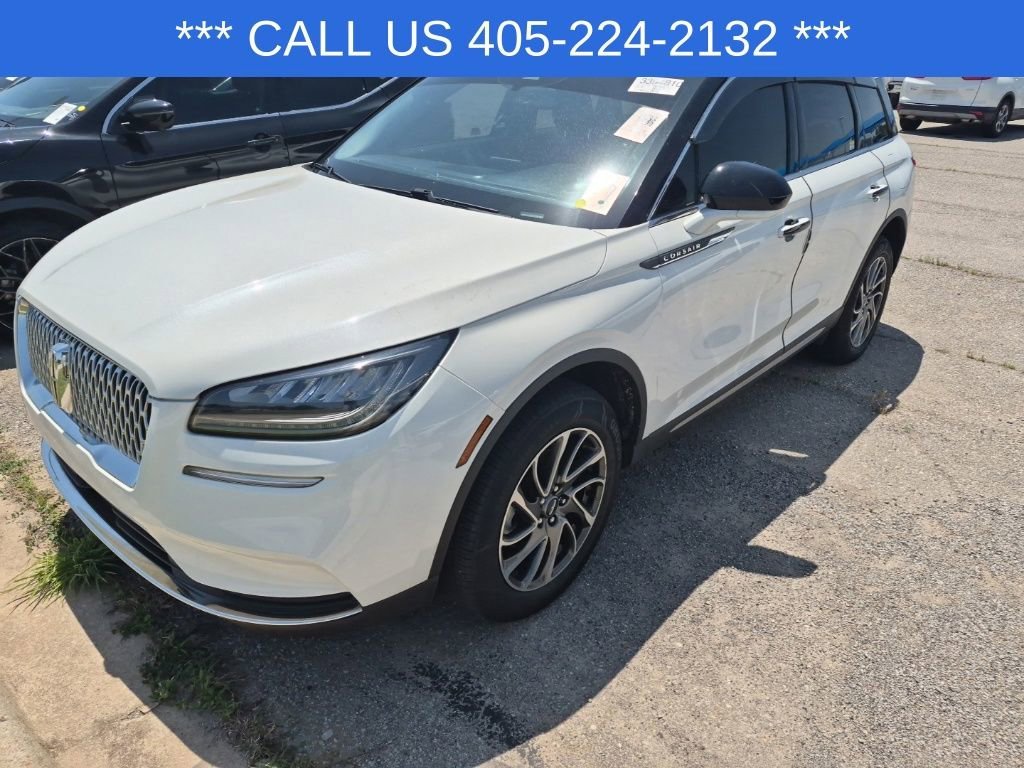 Used 2021 White Lincoln Standard image 1