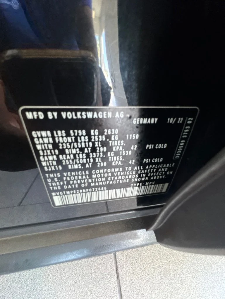 Certified Used 2022 Black Volkswagen Pro S image 21