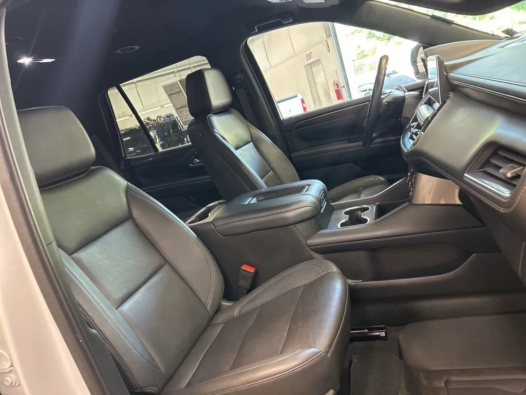 Used 2023 Summit White Chevrolet LT image 25