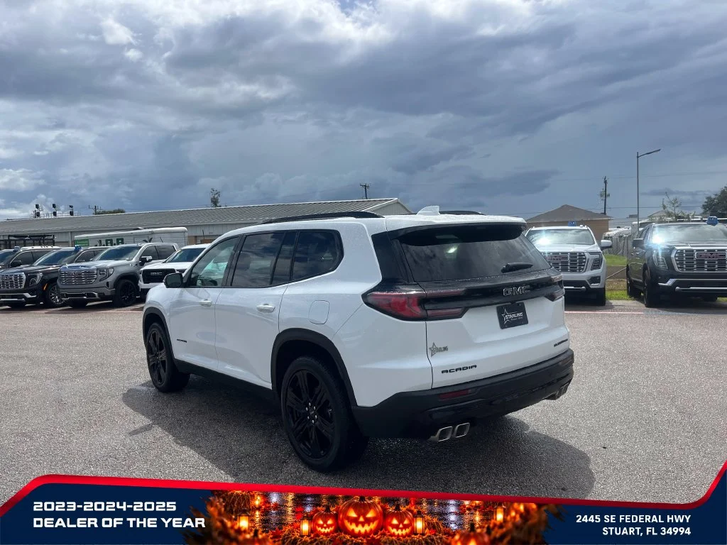 New 2026 Summit White GMC Elevation image 5