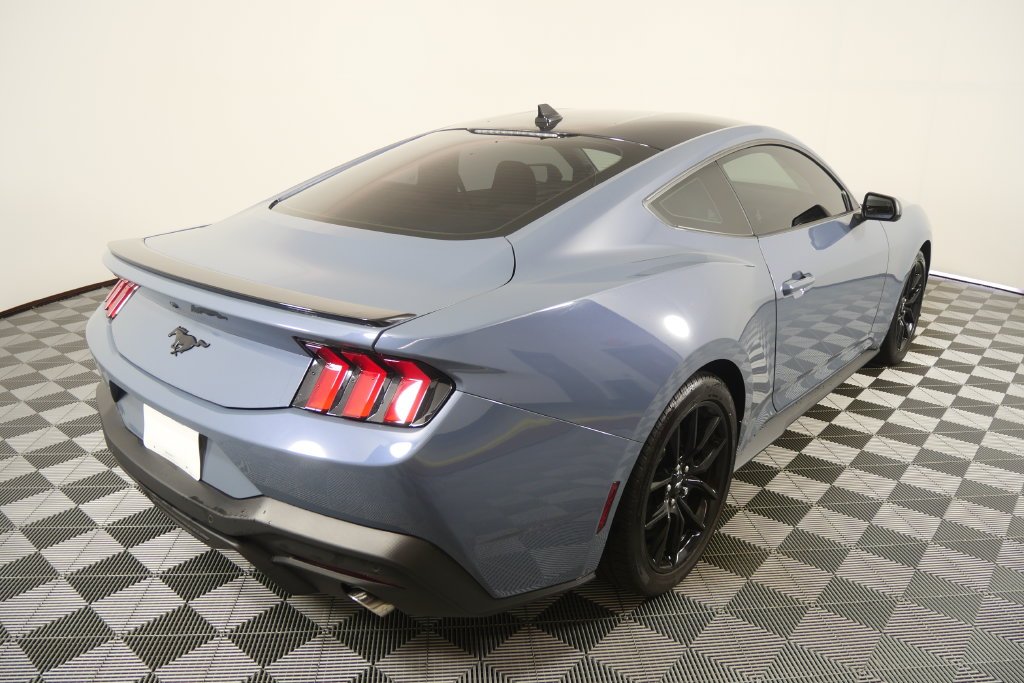 Used 2025 Vapor Blue Ford EcoBoost image 6