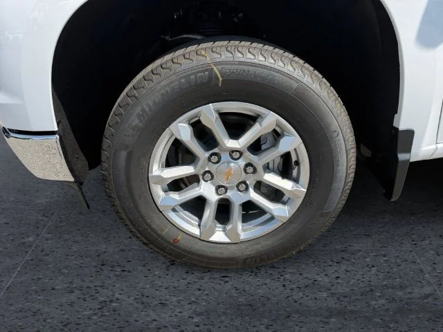 New 2026 Summit White Chevrolet LT (2FL) image 9